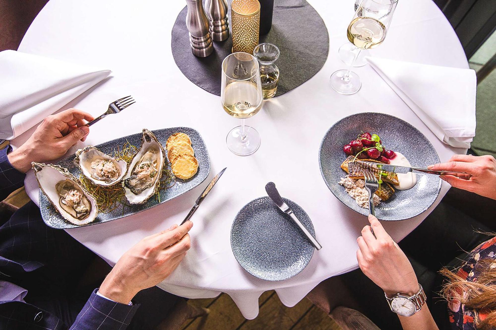 Radisson Blu Resort Swinoujscie Bagian luar foto Oysters and Champagne